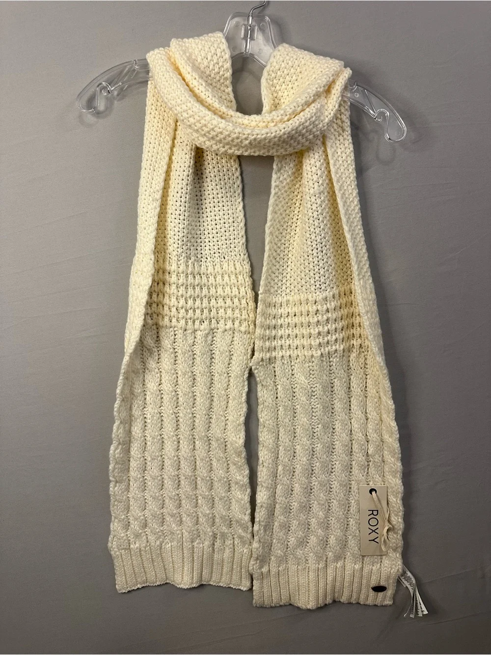 Roxy Ivory Cable Knit Scarf NWT